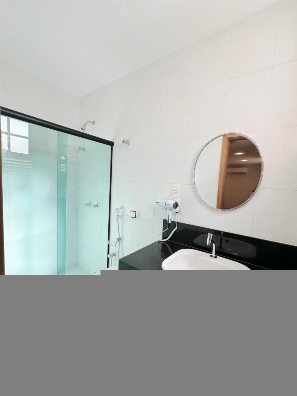 Room image 2